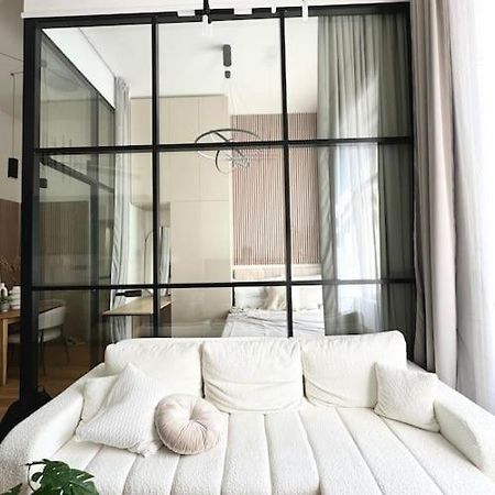 5 Min Dancing House Apartment Prague, Luxury And Modern Екстериор снимка